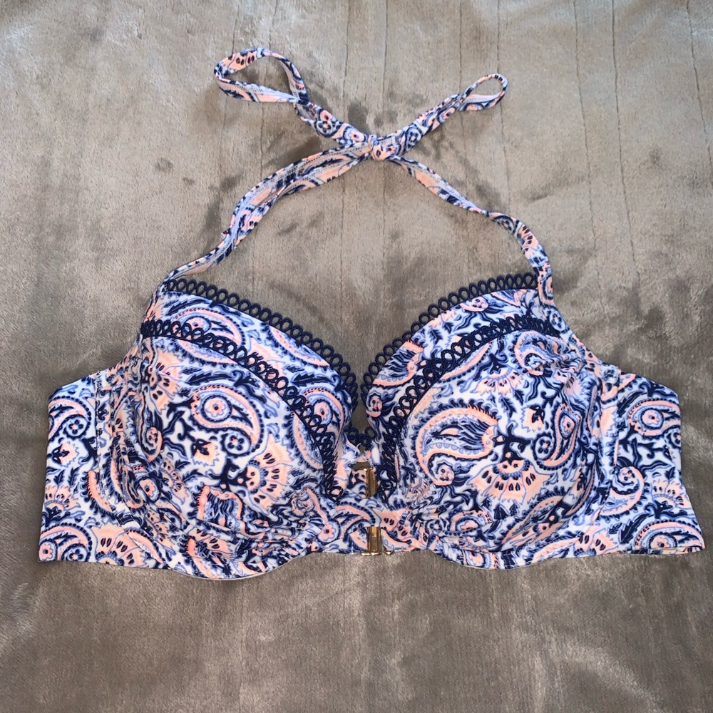 Victoria’s Secret bikini top